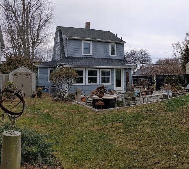 Building Photo - 265 Homeland St