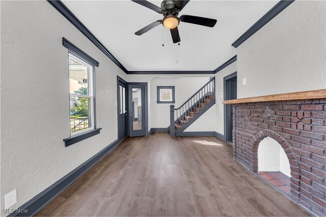 Building Photo - 8302 Pinegrove Ave