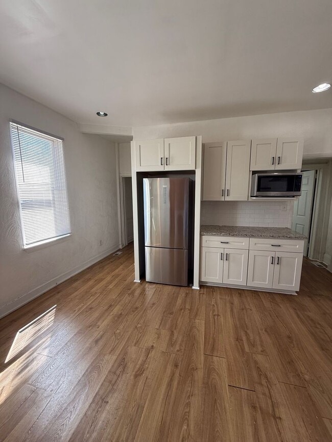 Building Photo - Troy Hill House!-3 Bed 1.5 Bath in Northside