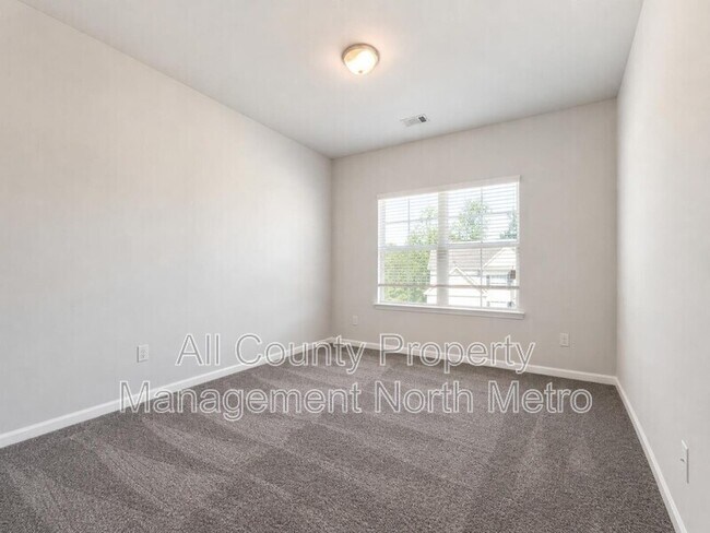 Building Photo - 7880 Brewton Creek Dr