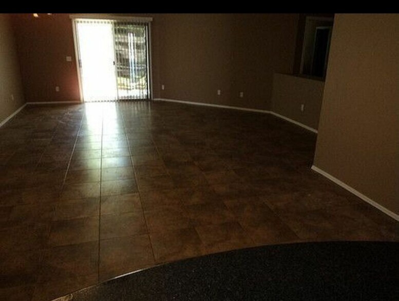 Building Photo - 2703 W Allens Peak Dr
