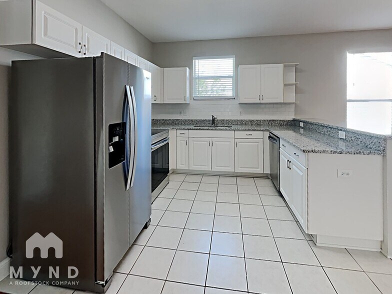 Building Photo - 6409 Ashville Dr