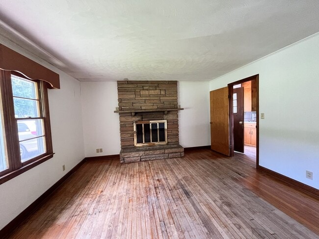 Building Photo - 1006 Hodges Gap Rd