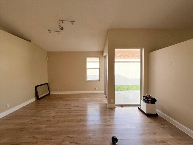 Building Photo - 4965 SW 153rd Ave