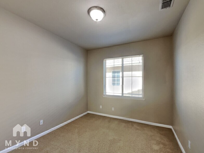 Building Photo - 3532 Silverwood Rd