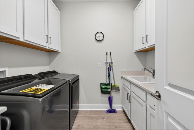 Building Photo - 15641 Gavello St