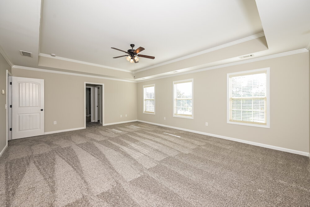 Building Photo - 2048 Woodland Brook Dr