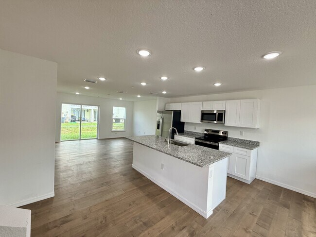 Building Photo - 167 Bowie Ln