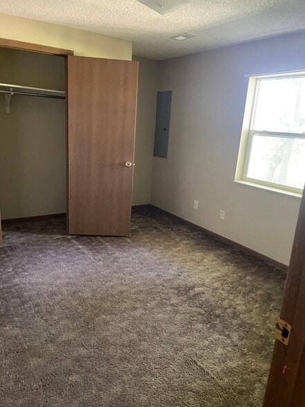 Bedroom - 2209 Roma Ln