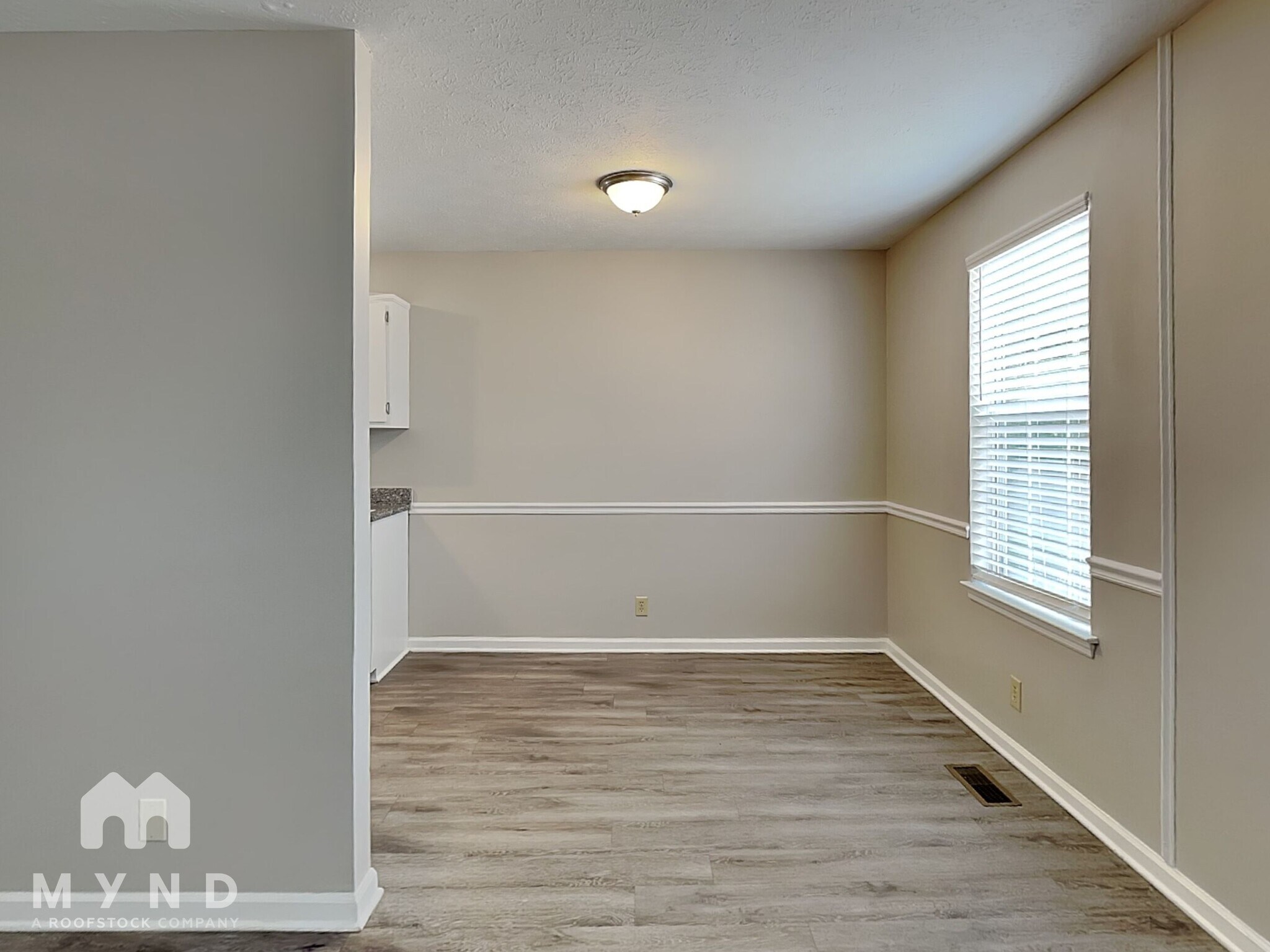 Building Photo - 305 Burlwood Ct