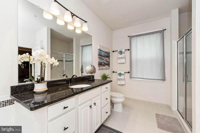 Building Photo - 24525 Glenville Grv Ter