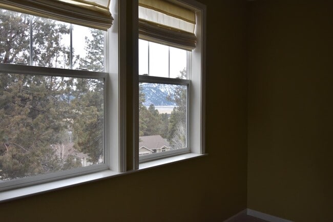 Building Photo - 10408 N Merlin Way