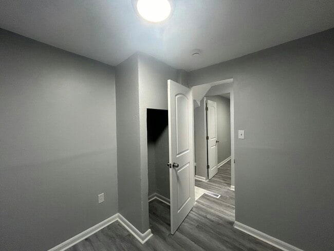 Building Photo - 25511 Pennie St