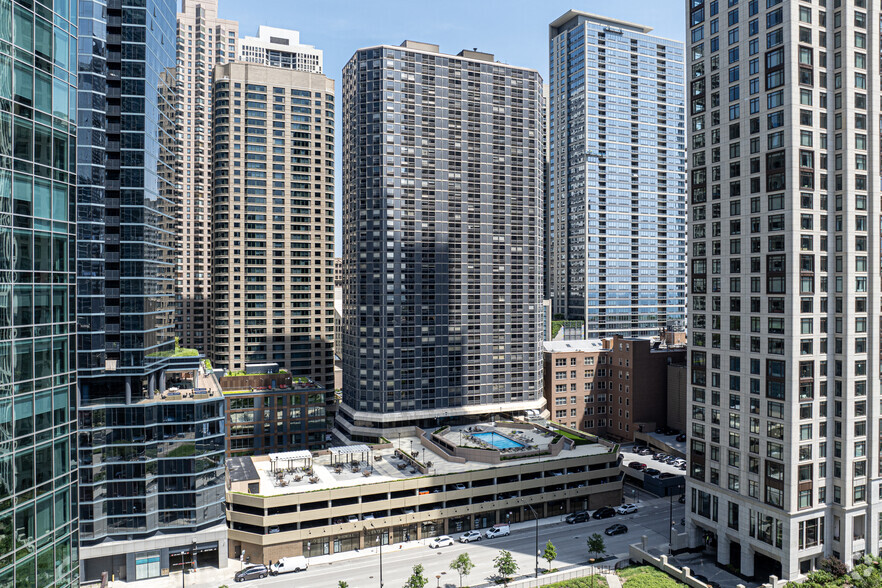 Primary Photo - Lake Shore Plaza