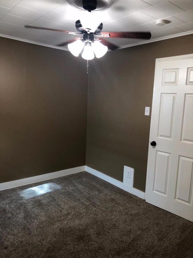 Building Photo - 3-Bedroom Home in Emmaus