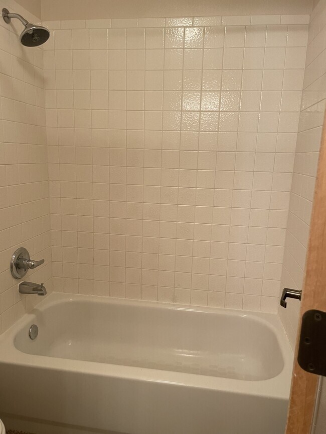 Building Photo - 7304 Via Contenta NE