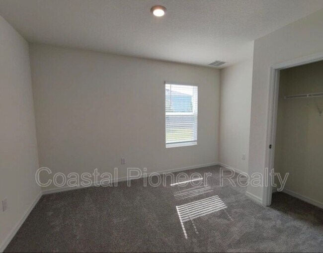 Building Photo - 34260 Jasper Stone Dr