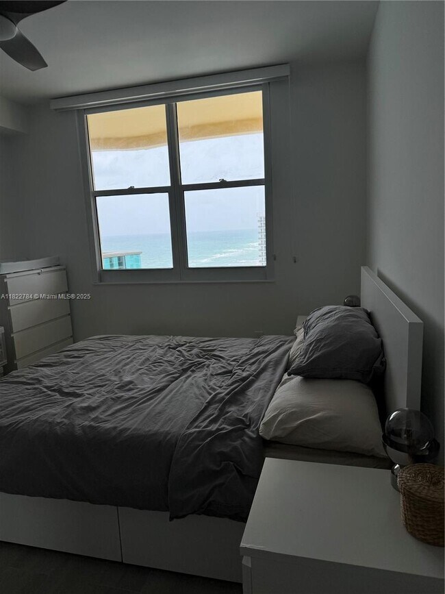 Building Photo - 2501 S Ocean Dr