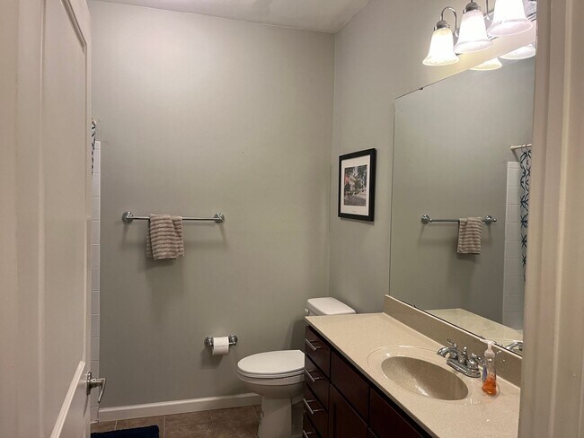Building Photo - 2 Bedroom 2 Bath Furnished Condo at The Regatta - James Island