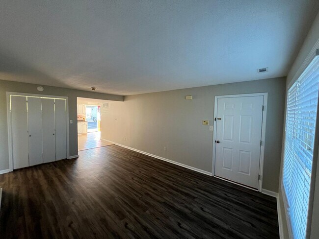 Building Photo - New 2 BR First Floor Condo in Wernersville, PA Available in June