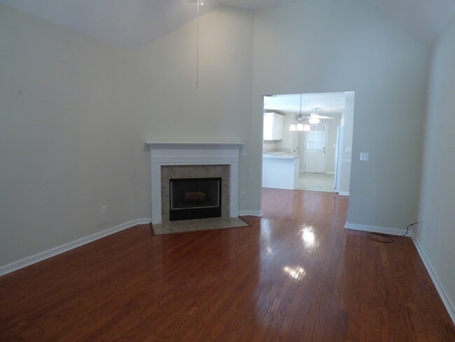 Building Photo - 380 Forest Lakes Dr