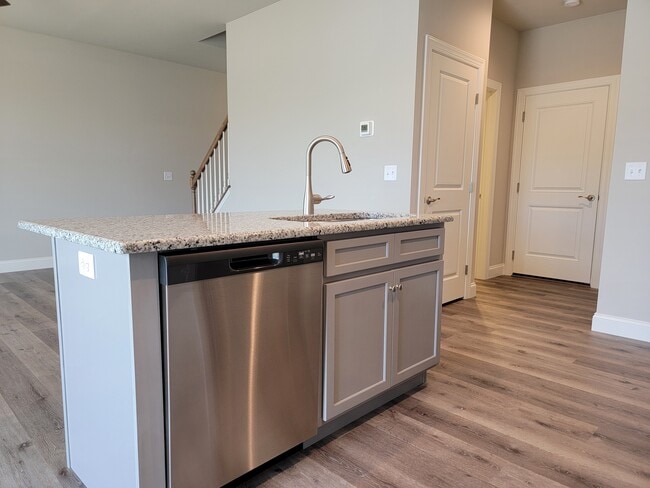 Building Photo - 262 Sage Blvd