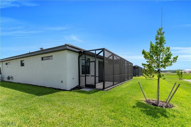 Building Photo - 19553 Hinkley Dr