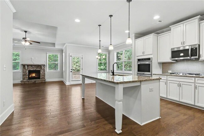 Building Photo - 5985 Carruth Lake Dr