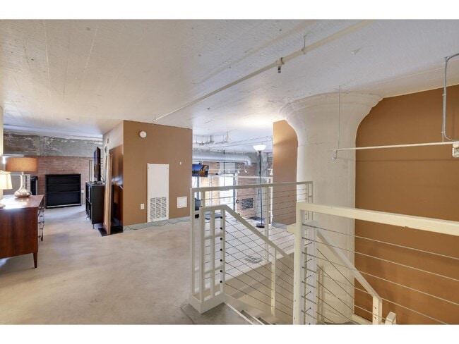 Building Photo - 250 Park Ave