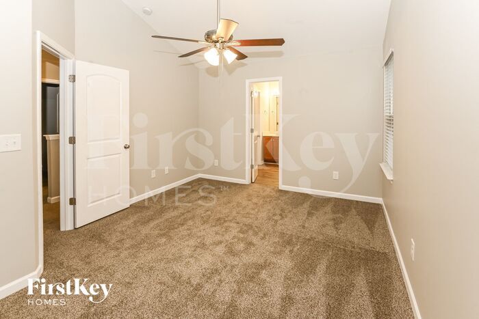 Building Photo - 5727 Natick Dr