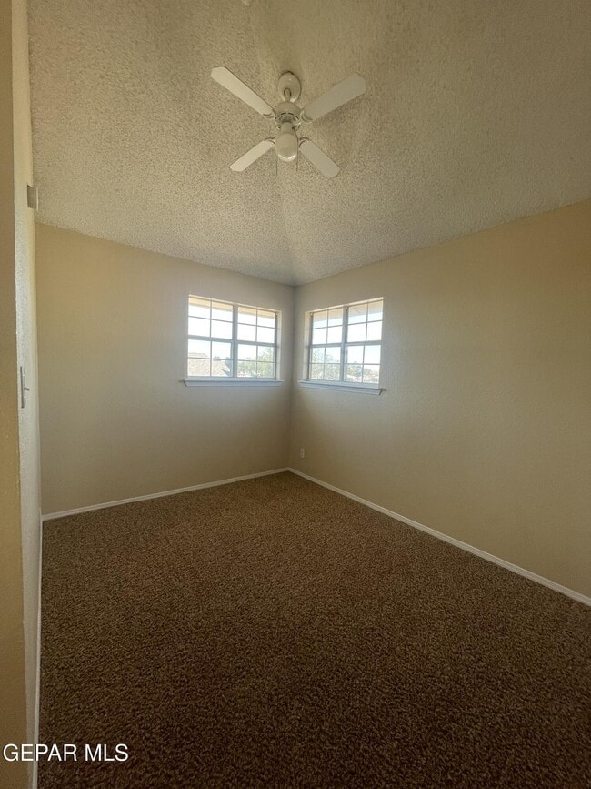 Building Photo - 13928 Pete La Rue Cir