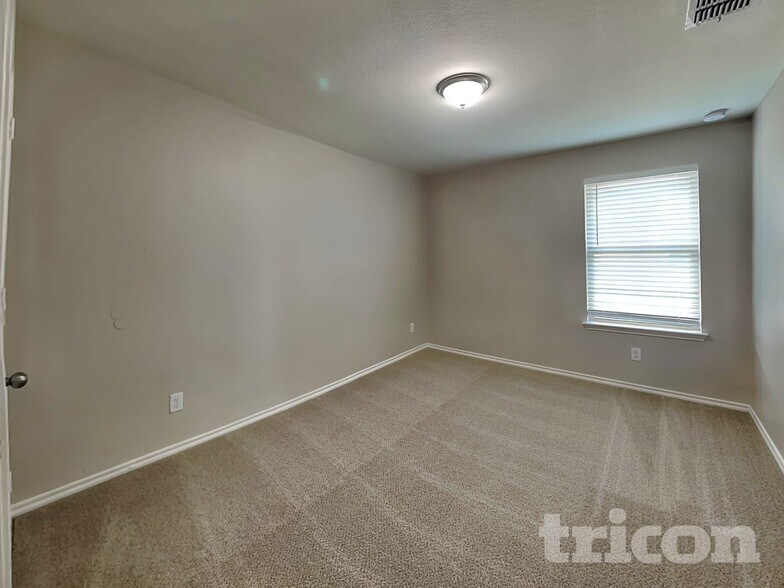 Building Photo - 3907 Josephs Run