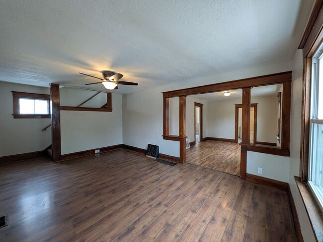 Building Photo - Large 4 Bedroom Home with Garage, Deck, & Fence!