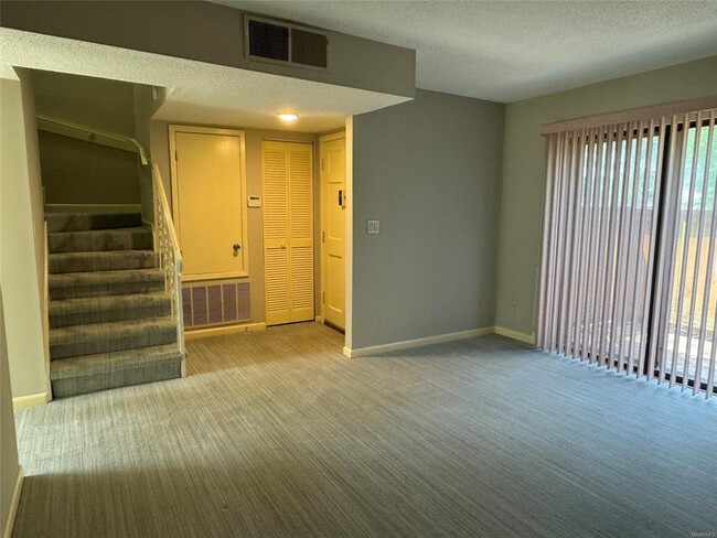 Building Photo - 1653 E Trinity Blvd