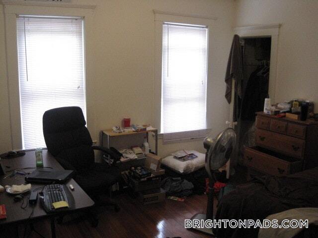 Building Photo - 345 Market St