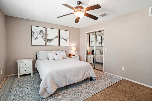 Building Photo - 5905 Redstone Mesa Ct