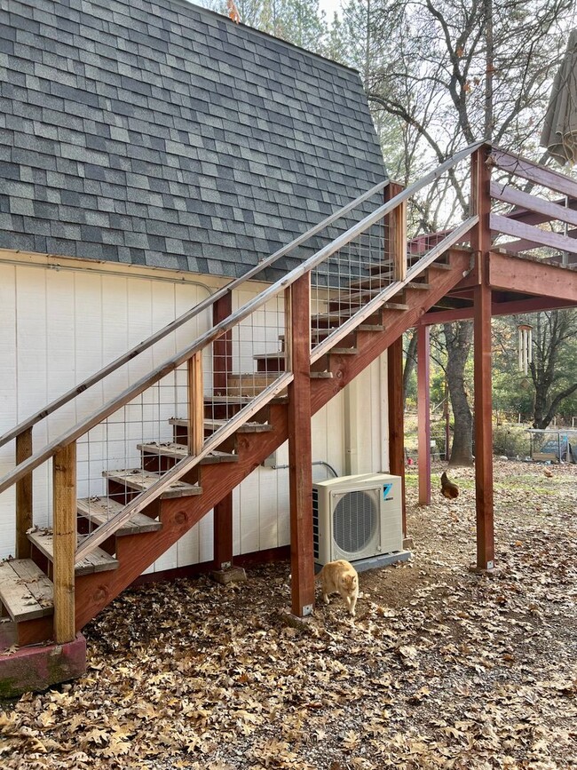 Building Photo - Pine Grove Guest House for rent