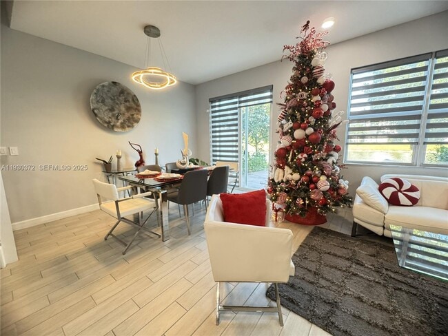 Building Photo - 4862 Navali Dr