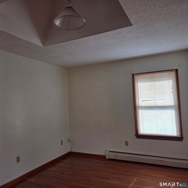 Building Photo - 53 Christian St