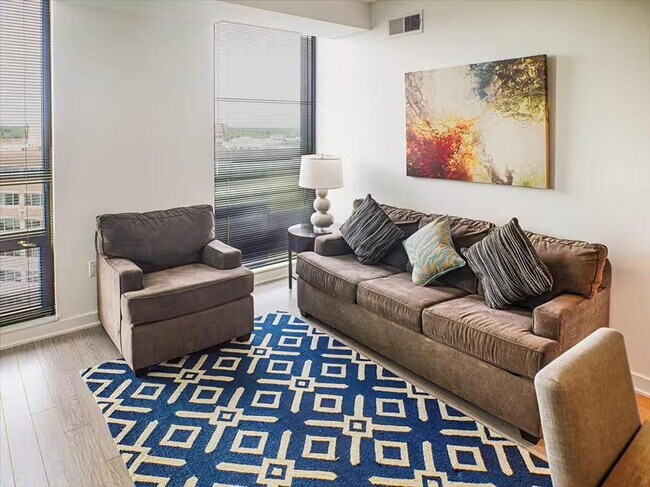 Building Photo - 11911 Freedom Dr