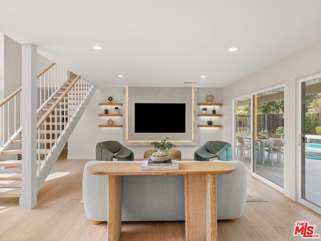Building Photo - 32017 Wallington Ct