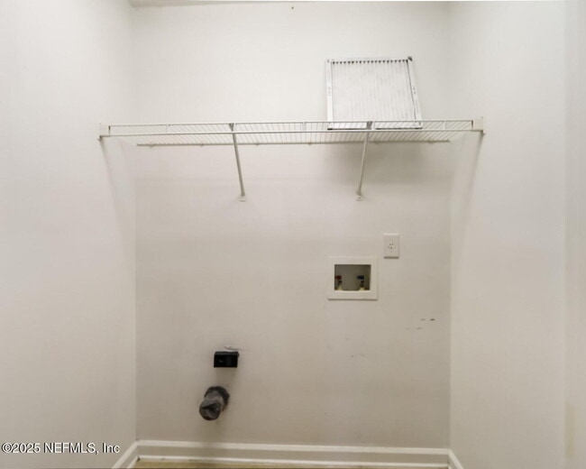 Building Photo - 8448 Kona Ave