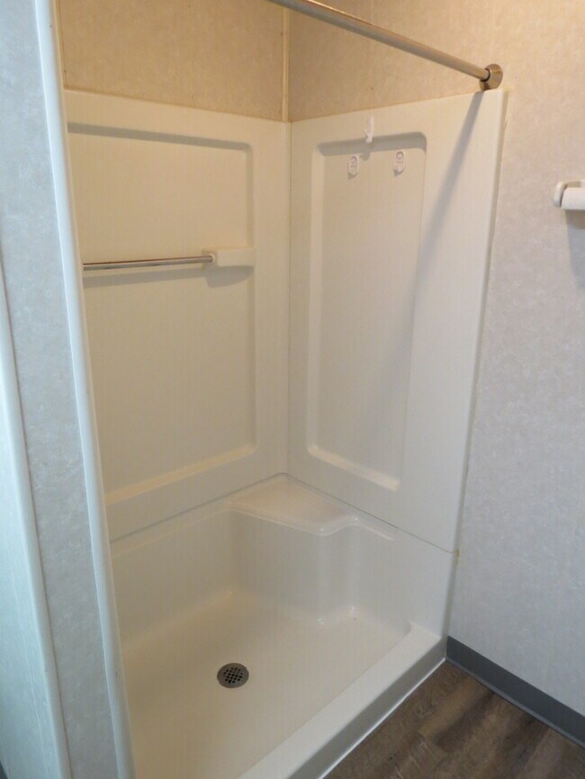 Building Photo - 4284 Nipigon Dr