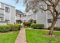Building Photo - 2 Bedroom 2 Bathroom Condo in Citrus Heights