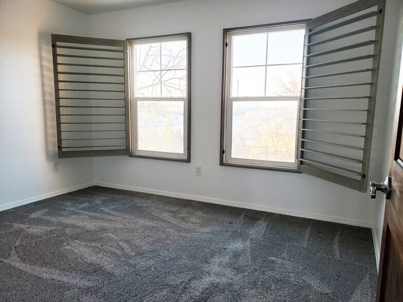 Building Photo - 2210 Miguel Chavez Rd