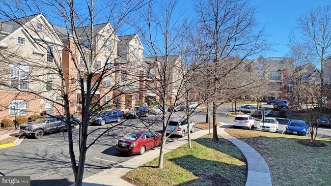 Building Photo - 12185 Abington Hall Pl
