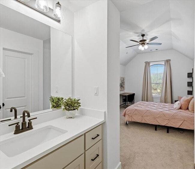 Building Photo - 1006 Scarlet Sage Dr