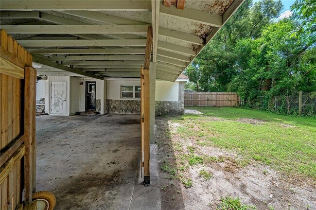 Building Photo - 2307 E Osborne Ave