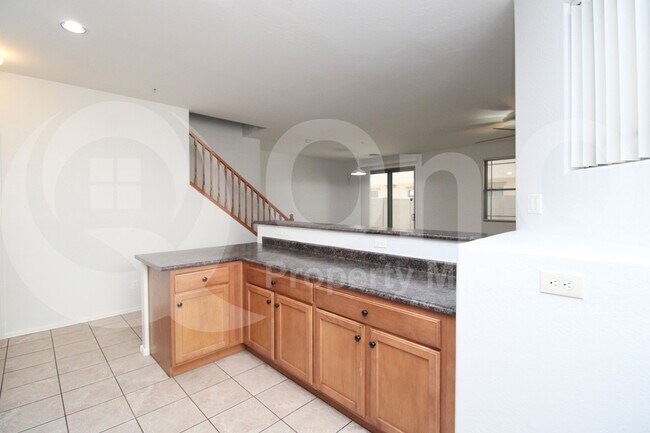 Building Photo - 8147 W Lynwood St