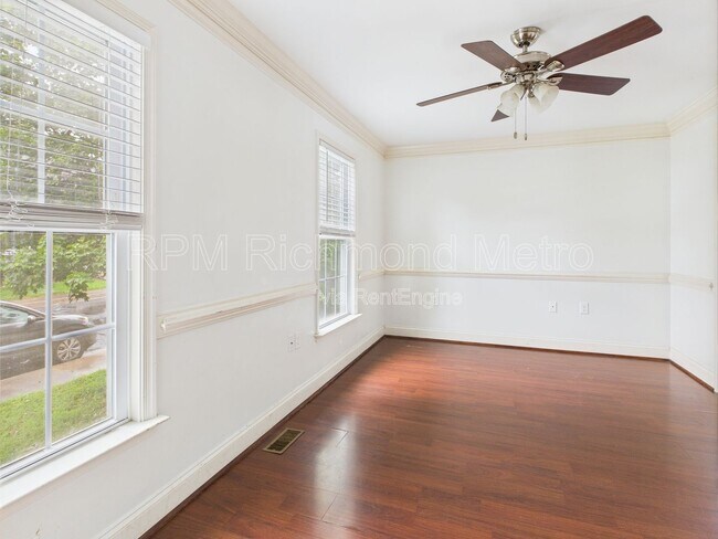 Building Photo - 1712 Kemper St